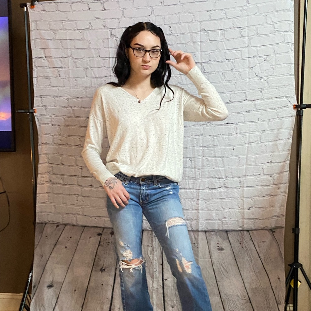 Express sweater - Picture 3 of 3